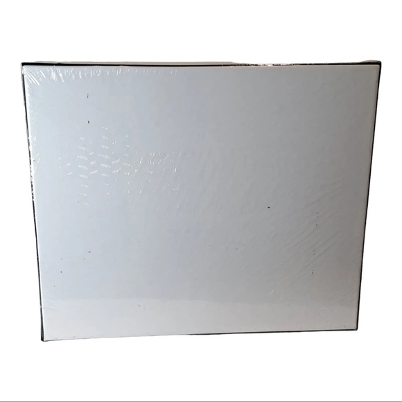 Vermont Christmas Company Stained Glass Nativity Jigsaw Puzzle 1000 Piece NEW - Picture 5 of 5